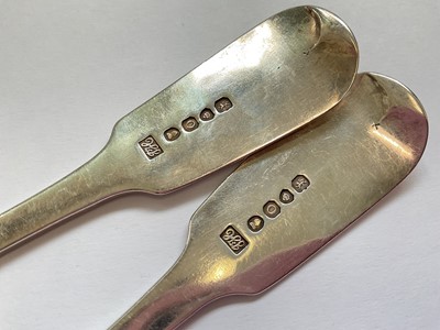 Lot 74 - Pair of Georgian silver tablespoons with engraved initials (London 1829)