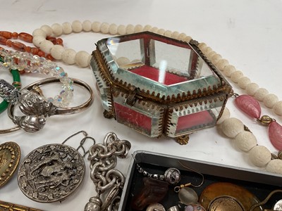 Lot 80 - Group of costume jewellery including white metal bangles, various beads, glass and gilt metal trinket box and other bijouterie