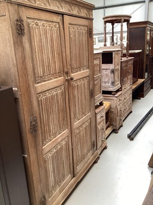 Lot 5365 - Good quality 1930s lined oak bedroom suite, to include twin wardrobe, dressing table and mirror, pair of bedside cabinets, stool, tall boy, double bed