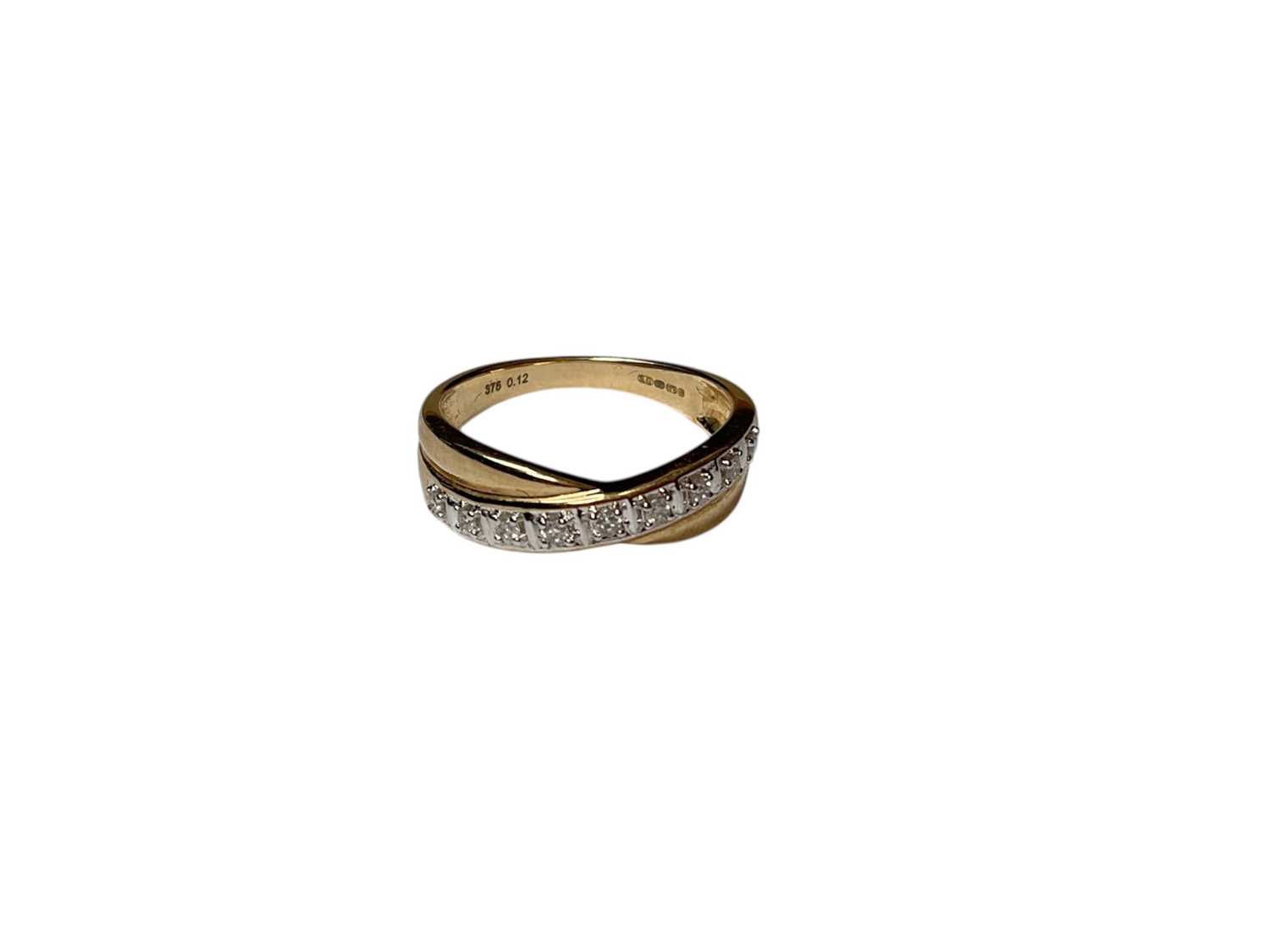 Lot 67 - 9ct gold diamond set double band cross-over ring