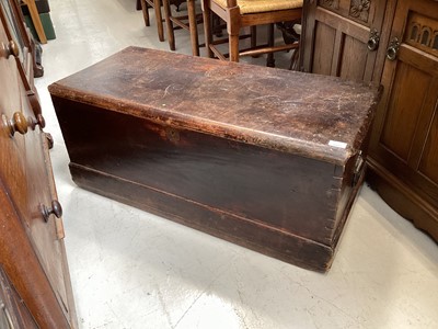 Lot 5417 - 18th/19th century blanket box with dovetail joints and iron handles