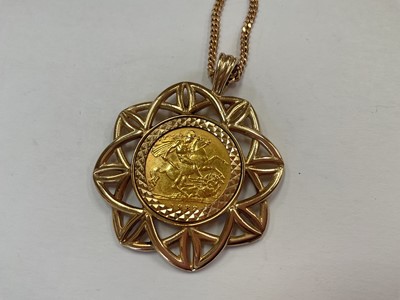 Lot 103 - Elizabeth II gold half sovereign, 1982, in a 9ct gold pendant mount on 9ct gold chain