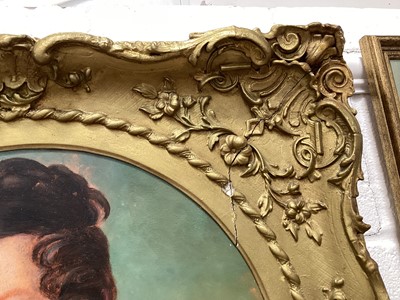 Lot 5031 - Early 19th century oil on canvas in ornate gilt frame - portrait of a lady, tondo.