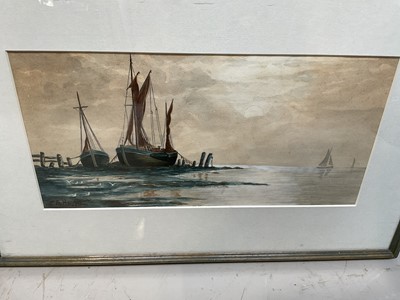 Lot 5174 - Group of 17 pictures to include oils on canvas