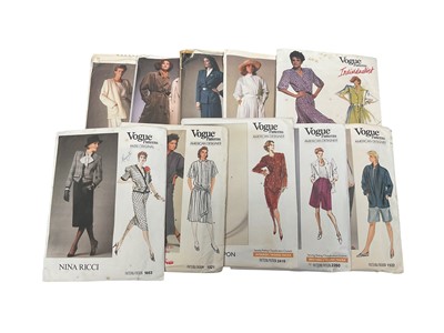 Lot 2549 - A large quantity of dress patterns including Vogue designers such as Nina Ricci, Albert Nipon, Calvin Klein, Perry Ellis, Carol Horn, Ralph Lauren, Chloé, Oscar de la Renta. Plus other uncut pat...