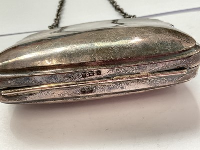 Lot 141 - 1920s silver purse with lined interior (Birmingham 1922)