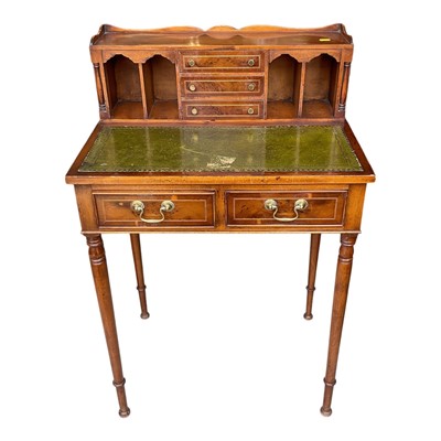 Lot 5392 - Reproduction writing desk with an arrangement of drawers