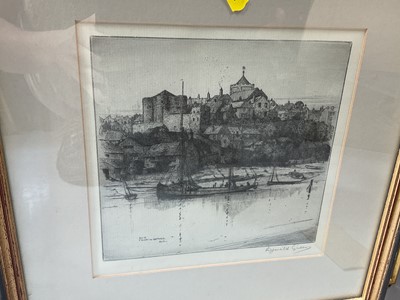 Lot 5150 - Group of pictures