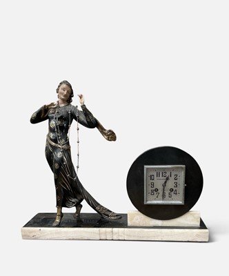 Lot 113 - Early 20th century Continental figural mantel clock