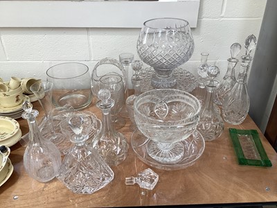 Lot 5003 - Group of glassware to include decanters etc