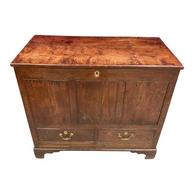 Lot 1408 - Early 18th century oak mule chest