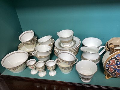 Lot 5010 - Collection of ceramics to include Wedgwood teaset, Herend plate etc