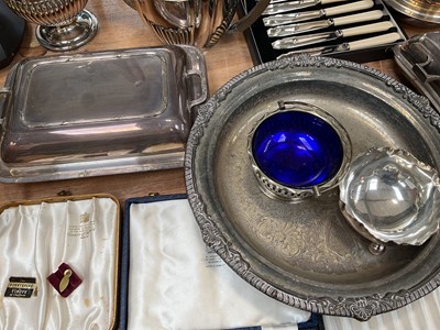 Lot 5150 - Group of silver plate, including teapot, coffee pot, flatware, etc