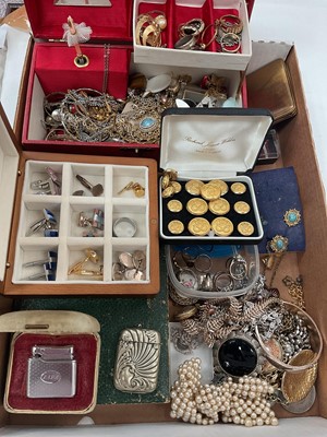 Lot 998 - Group of vintage costume jewellery, silver rings, pair of silver cufflinks, other cufflinks in box, Naval buttons and other bijouterie