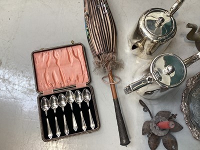 Lot 5020 - Collection of silver plate to include tea caddy, boxed cutlery and sundries