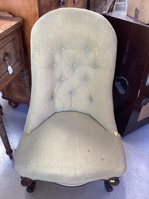 Lot 5352 - Victorian-style green buttoned club chair, on square tapered fluted legs
