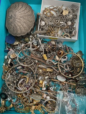 Lot 1054 - Group of costume jewellery including some silver