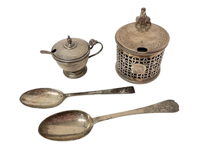 Lot 44 - 1930s silver condiment with silver salt spoon, two other silver spoons and a good quality silver plated mustard pot with blue glass liner