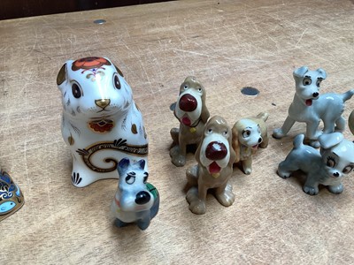 Lot 5050 - Royal Crown Derby Emperor Penguin together with a Royal Crown Derby mouse, and a collection of Whimseys