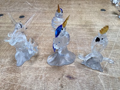 Lot 5051 - Swarovski kingfisher together with a Swarovski Parrot and a hummingbird
