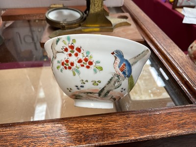 Lot 542 - Japanese eggshell porcelain bowl