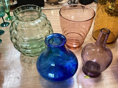 Lot 5069 - Collection of coloured glass vases to include a large amber vase with air bubbles