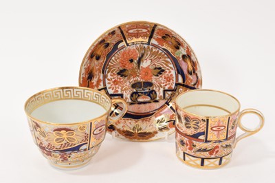 Lot 92 - Chamberlain’s Worcester ‘Nelson’ pattern teacup, coffee can and saucer, circa 1805