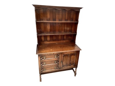 Lot 5361 - Early 20th century oak dresser