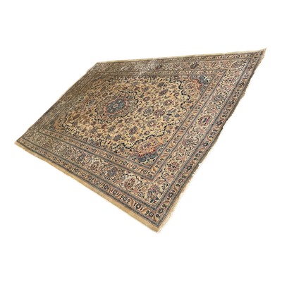 Lot 1497 - Kashan rug