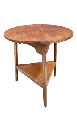 Lot 1488 - 18th century and later oak cricket table