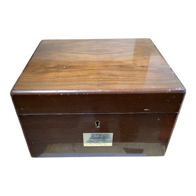 Lot 5137 - Dunhill oak cased humidor with engraved plaque