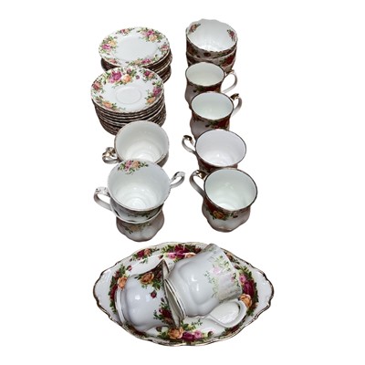 Lot 5138 - Royal Albert 'Old Country Roses' tea service