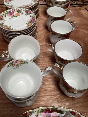 Lot 5138 - Royal Albert 'Old Country Roses' tea service