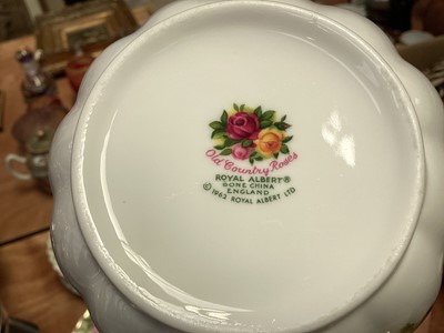 Lot 5138 - Royal Albert 'Old Country Roses' tea service