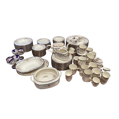 Lot 5211 - Noritake 'Windsor Rose' table service