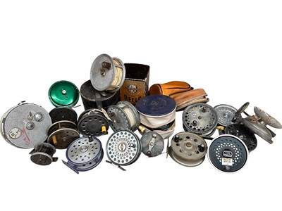 Lot 959 - Good collection of assorted fishing reels including Hardy: "Silex Major", The "Uniqua", The Princess, Marquis, Orvis and other makes