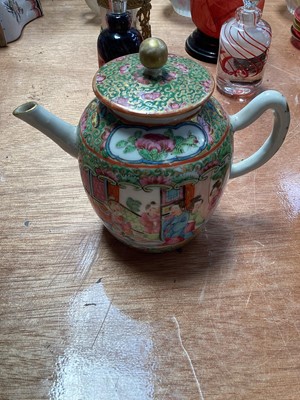 Lot 5124 - Two 19th century Chinese Canton porcelain teapots, painted with figures, flowers, birds and insects