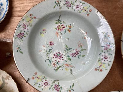 Lot 5130 - Set of three 18th century Chinese Imari porcelain plates, and two famille rose dishes (5)