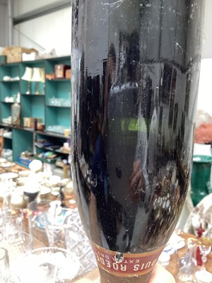 Lot 5142 - Group of alcohol, wines and spirits