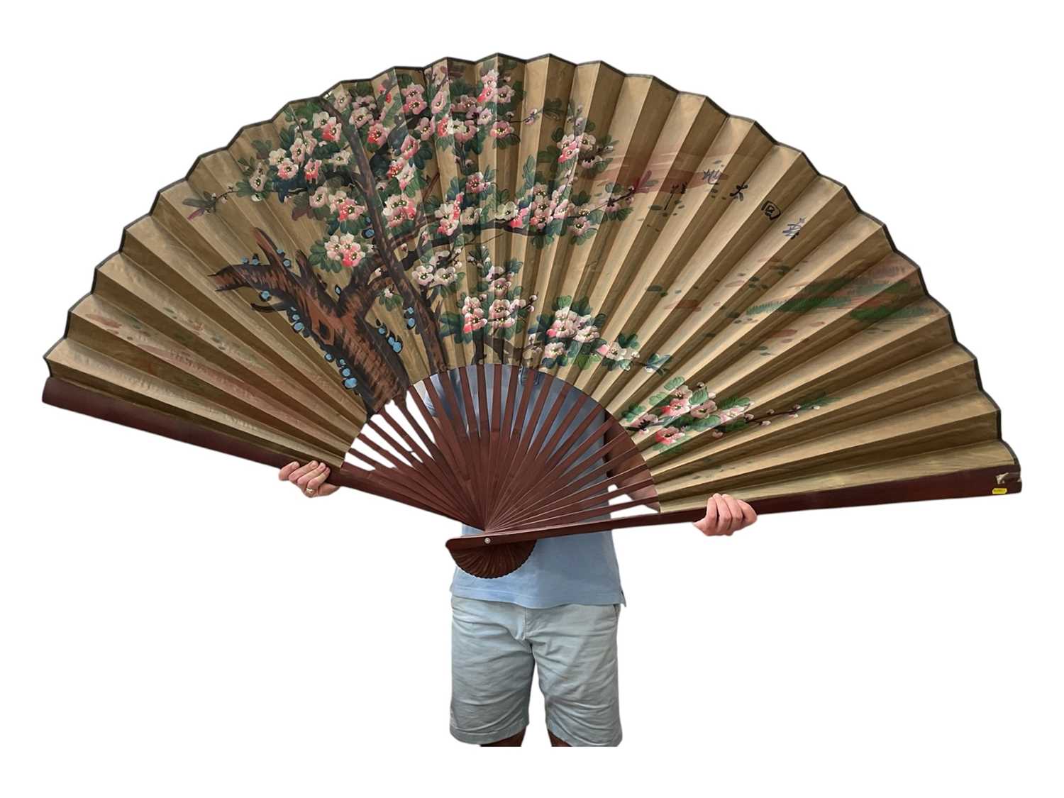 Lot 5168 - Huge Oriental bamboo and paper fan