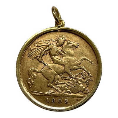 Lot 402 - G.B. - Gold ½ Sovereign Edward VII 1909 GF (N.B. Set in 9ct gold pendantmount total Wt. 4.5gms) (1 coin)