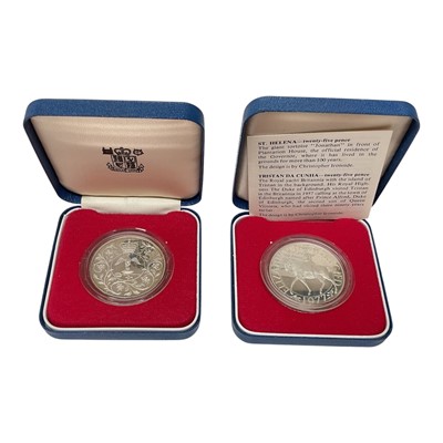Lot 417 - G.B. - Mixed coins to include Royal Mint silver proof Crowns Elizabeth II 1977 x 2 cased, base metal 1953 year sets in plastic wallets x 3 & others (Qty)