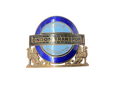 Lot Vintage enamel London Transport Senior Instructor badge, 6cm in width.