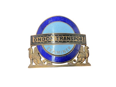Lot Vintage enamel London Transport Examiner badge, 6cm in width.