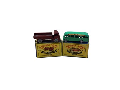 Lot 1776 - A Moko Lesney Matchbox Series 1-75 Bedford coach No.21, Berkley Cavalier caravan No.23, Bedford low loader No.27, Bedford compressor truck No.28, ERF dropside lorry No.29, Marshall horse box No....