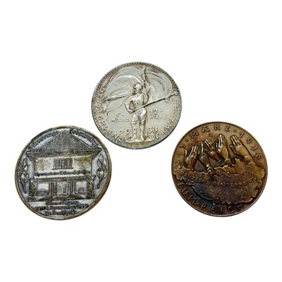 Lot 642 - Germany - Mixed medallions to include silver medallion commemorating the events of 5th to 12th March 1933 by K. Goetz, bronze Obv: Eagle 'Befreite Ostmark' dated 13 Mar 1938 (Annexation of Austr...