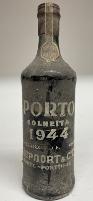 Lot 88 - One bottle, Porto Colheita 1944 Port