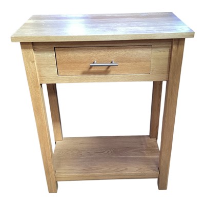 Lot 5317 - Contemporary light oak hall table