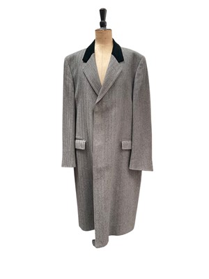 Lot 2573 - Gentlemen's Kindler herringbone wool Crombie overcoat with black velvet collar