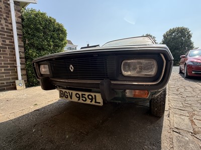 Lot 64 - 1973 Renault 15TS, 1565cc, finished in grey, reg. no. BGV 959L